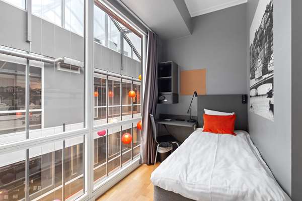 1 Single Bed, Non-Smoking, Economy Room, Smart Tv, No Window In Room, Work Desk, Wi-Fi, Full Breakfast