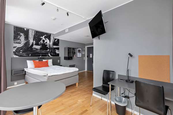 1 Double Bed, Non-Smoking, Superior Room, Smart Tv, Work Desk, Wi-Fi, Full Breakfast
