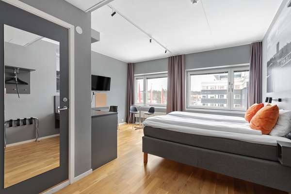 2 Single Beds, Non-Smoking, Superior Room, Smart Tv, Work Desk, Wi-Fi, Full Breakfast