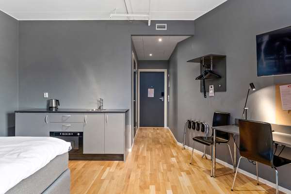 1 Double 1 Single Bunkbed, Non-Smoking, Standard Room, Wi-Fi, Full Breakfast