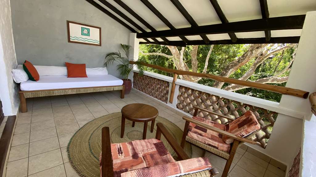 PINEWOOD BEACH RESPRT AND SPA-guestroom-Guest Room,Guest Room Amenity,On-Site.jpg