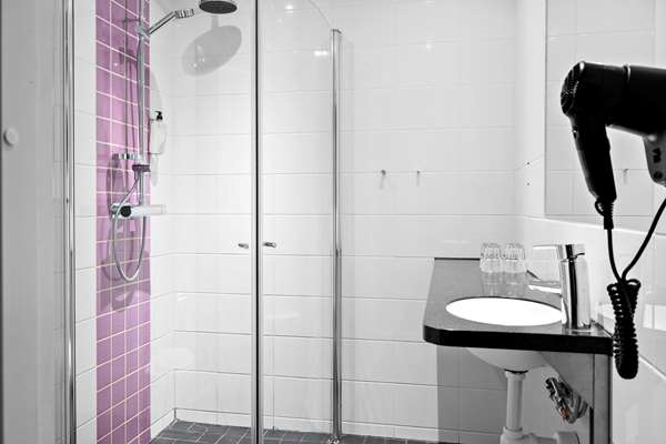 1 Double 1 Single Bunkbed, Non-Smoking, Family Room, Work Desk, No Window In Room, Wi-Fi, Full Breakfast