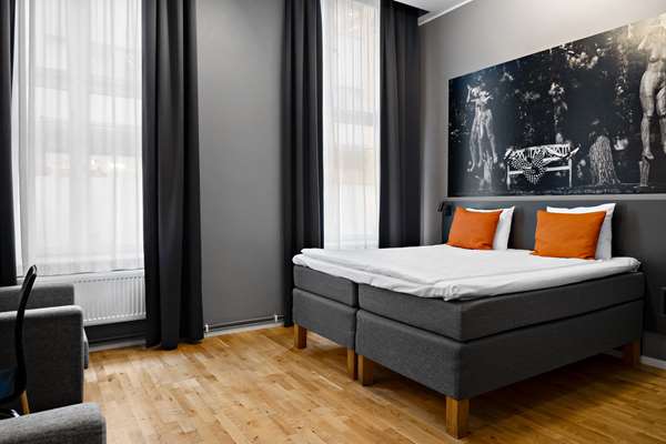 1 King Bed, Non-Smoking, Family Room, Sofabed, Smart Tv, Work Desk, Wi-Fi, Full Breakfast