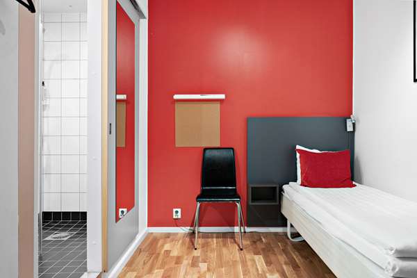 1 Single Bed, Non-Smoking, Economy Room, Work Desk, No Window In Room, Wi-Fi, Full Breakfast