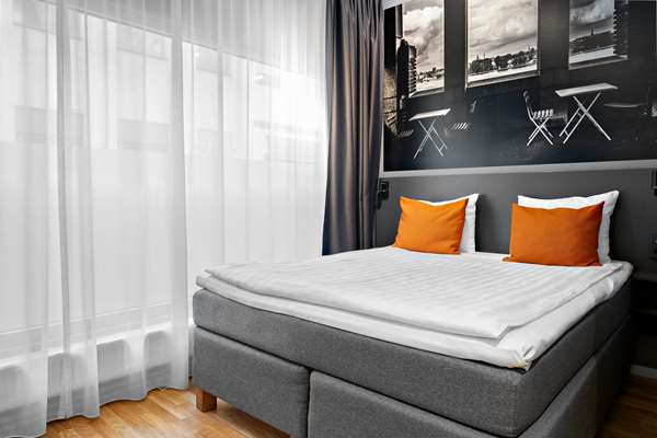 1 Double Bed, Non-Smoking, Standard Room, Smart Tv, Work Desk, Wi-Fi, Full Breakfast