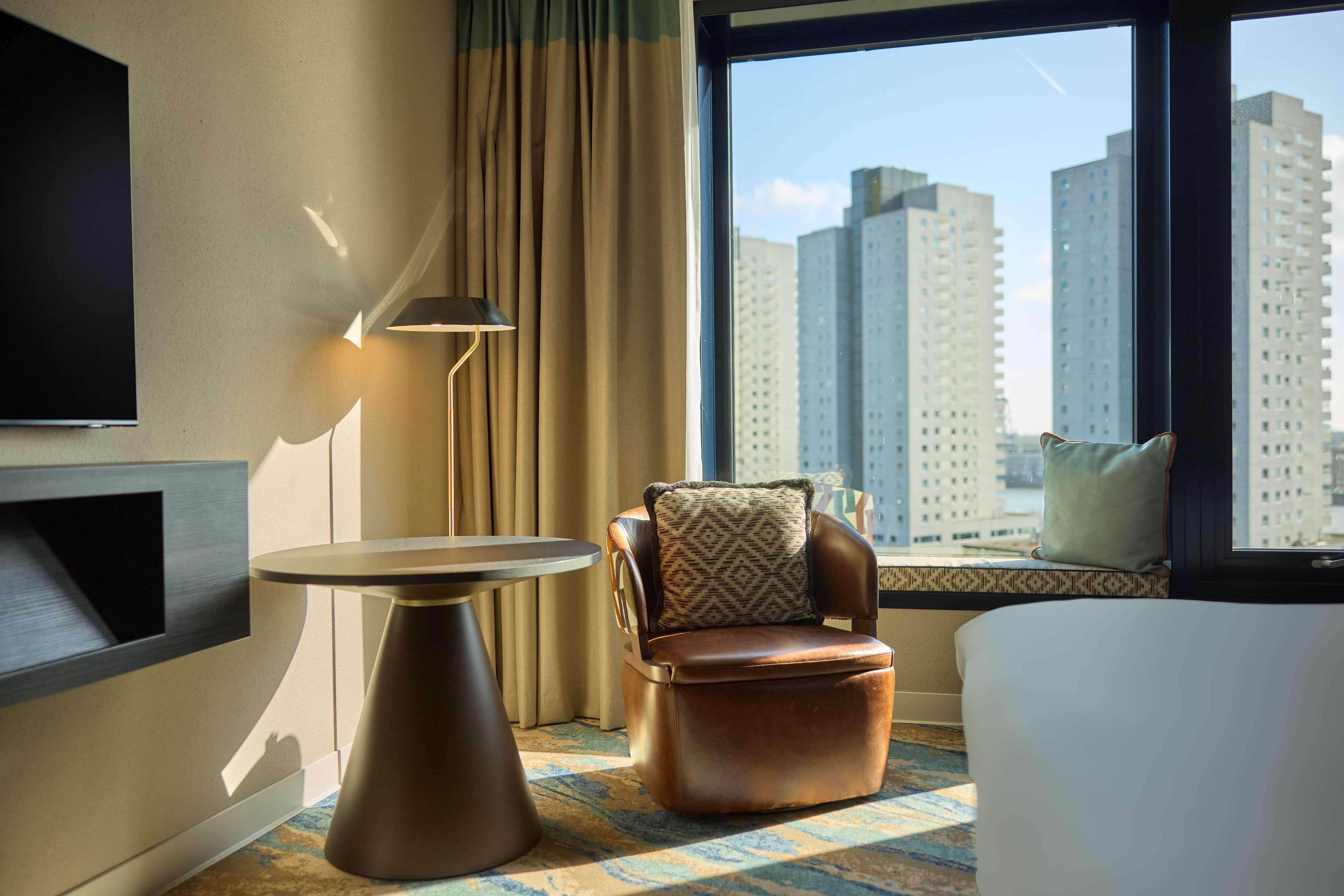 Haven Hotel Rotterdam, Curio Collection by Hilton Room Type - KG JUN SPA SUITE HARBOUR V
