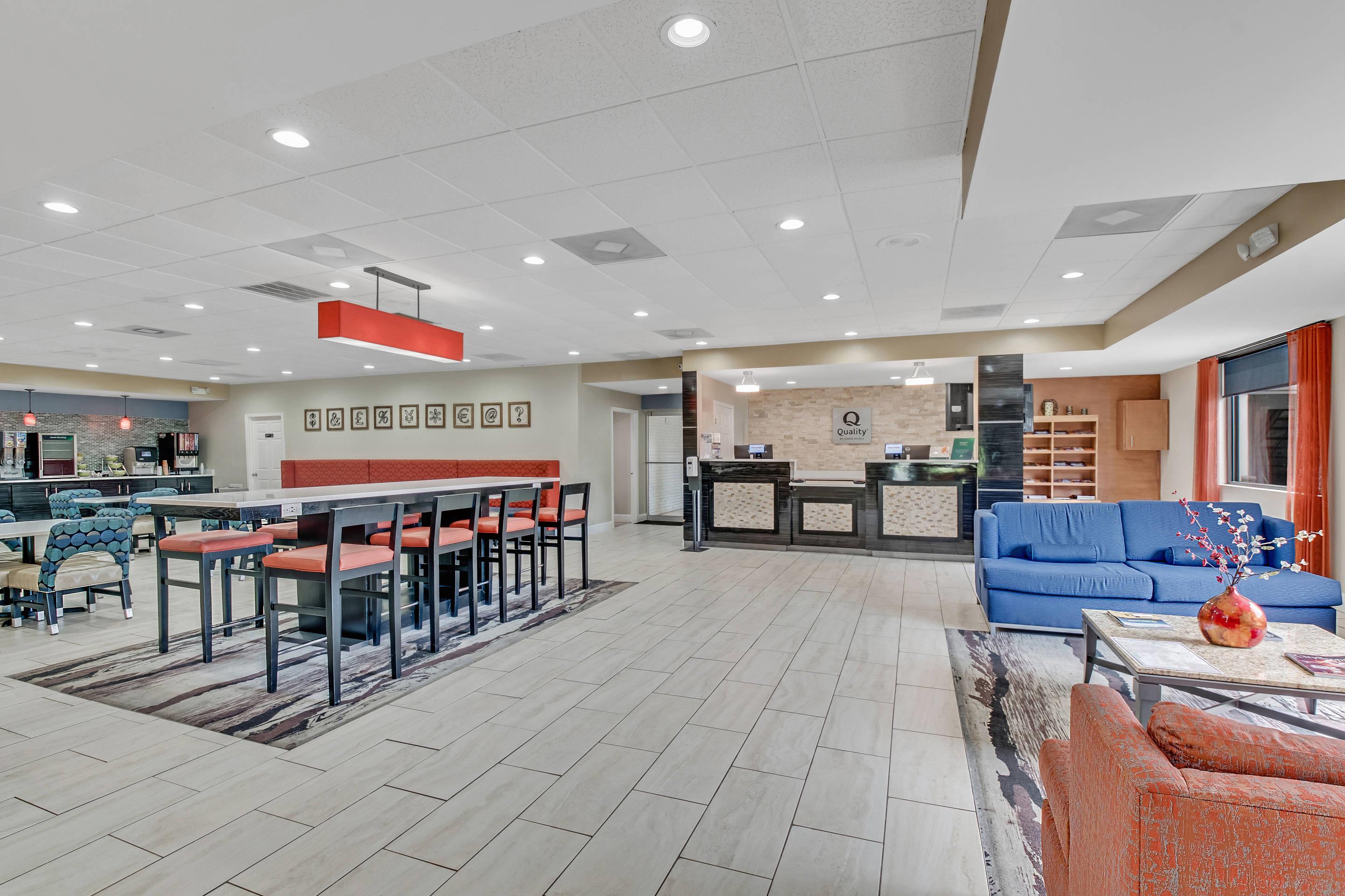 Hotel lobby | Quality Inn