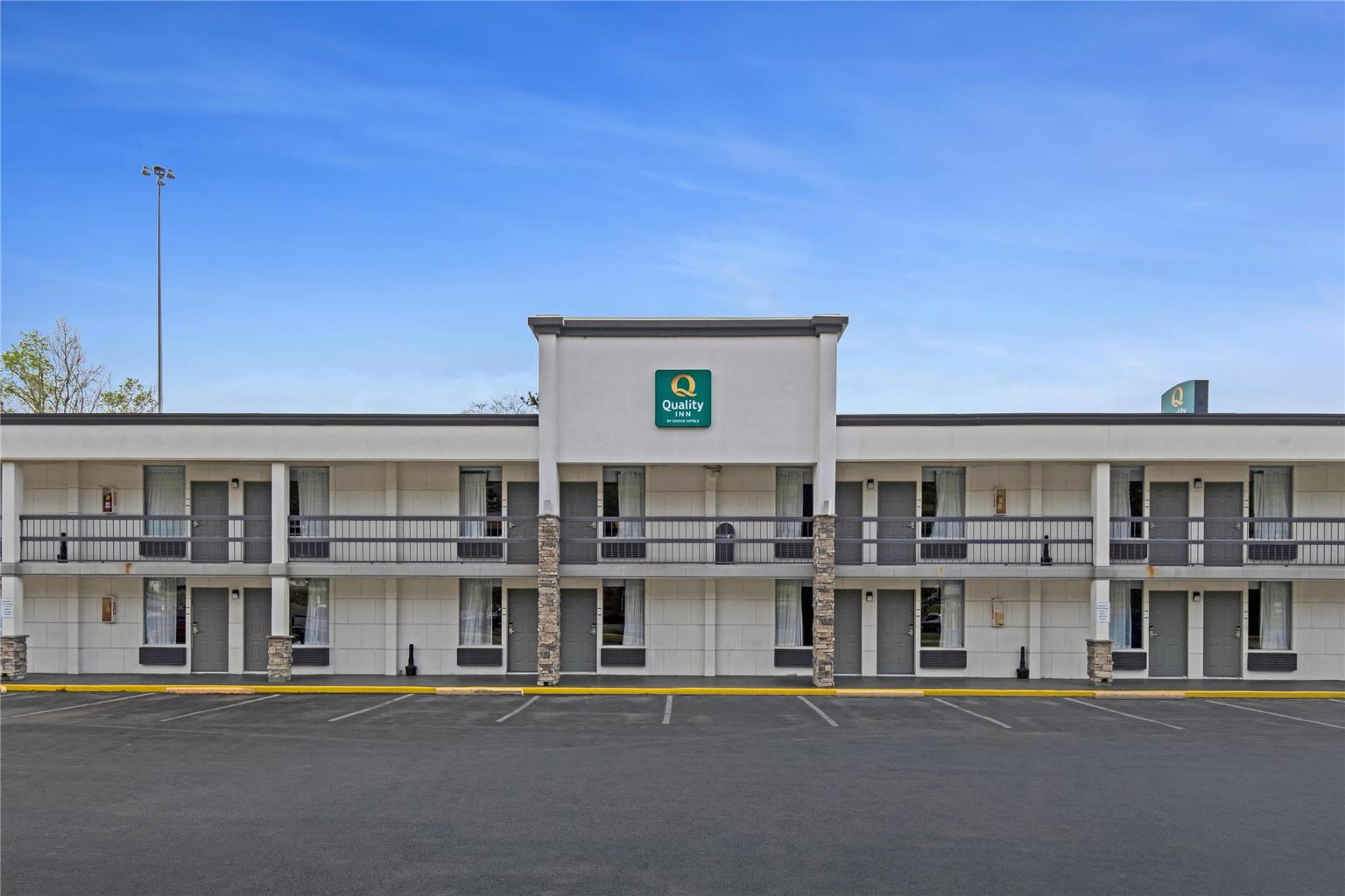 Quality Inn Dalton East