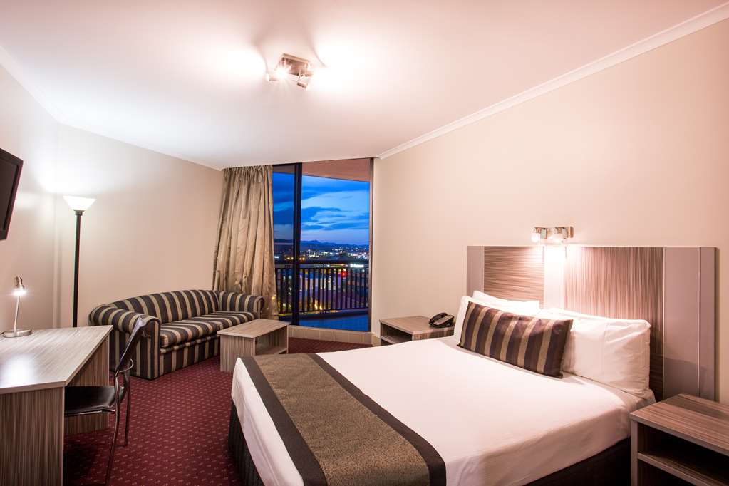 HOTEL GRAND CHANCELLOR BRISBANE-guestroom-Guest Room,On-Site.jpg