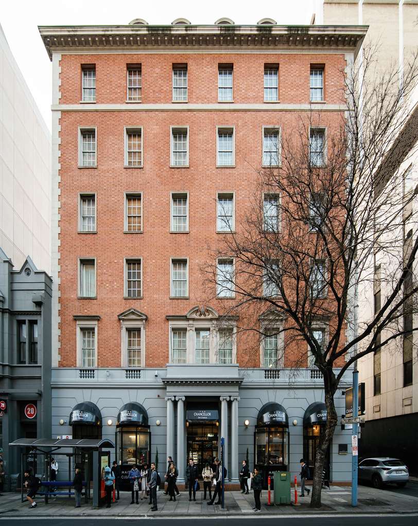 Hotel Grand Chancellor on Currie