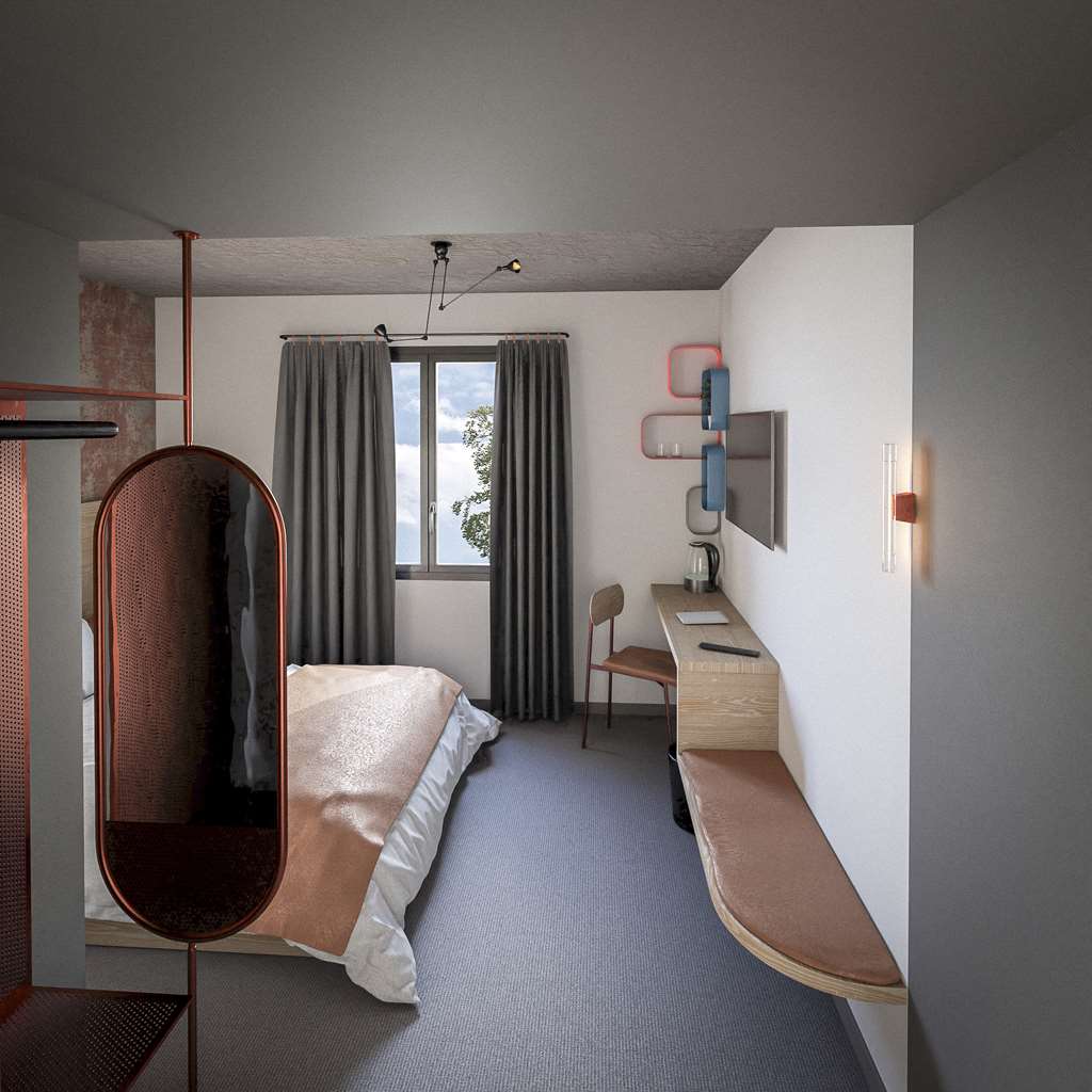 QUAI CENTRAL-guestroom-Guest Room,On-Site.jpg