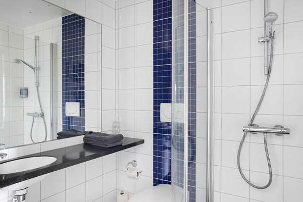 1 Double 1 Single Bunkbed, Non-Smoking, Family Room, Smart Tv, Work Desk, Wi-Fi, Full Breakfast