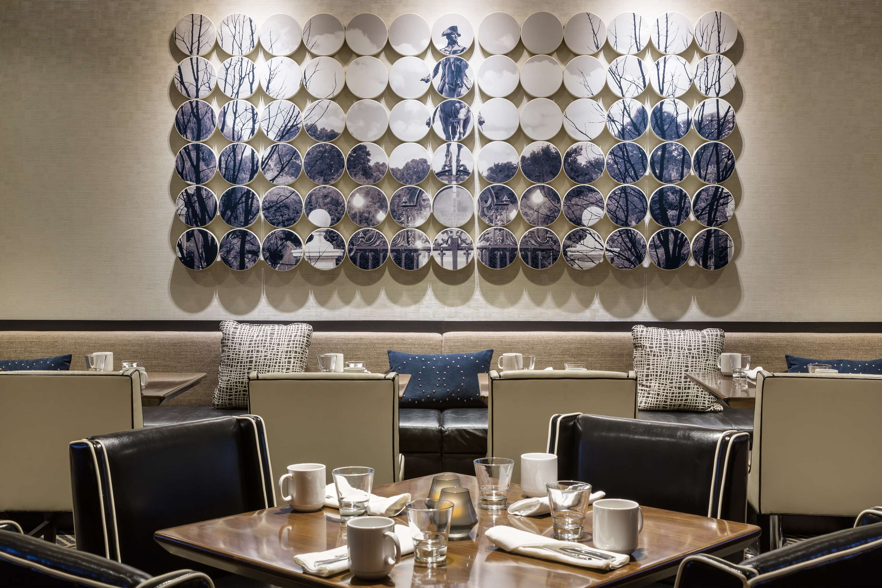 Breakfast Area | Hilton Boston Park Plaza