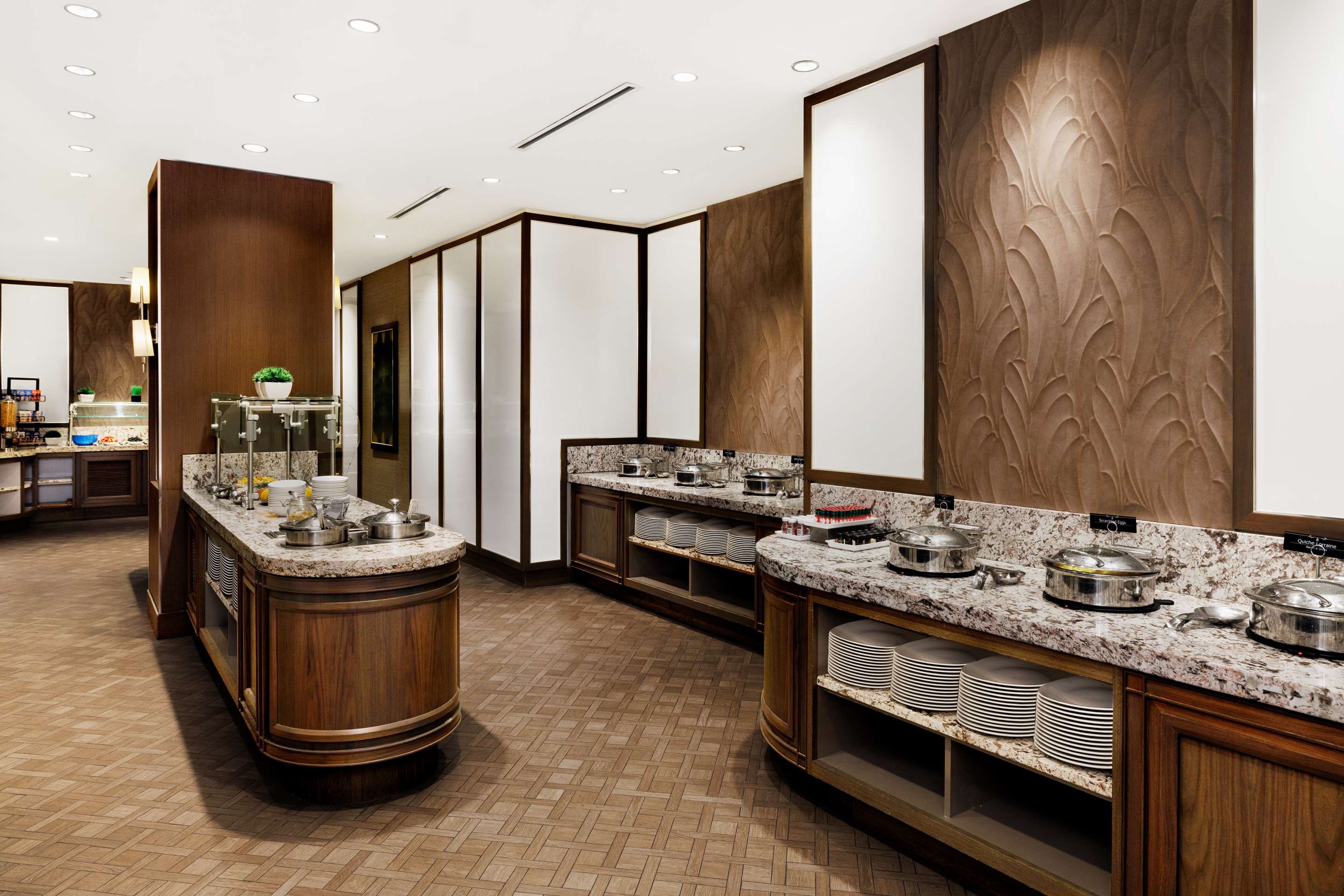 Breakfast Area | Hilton Boston Park Plaza