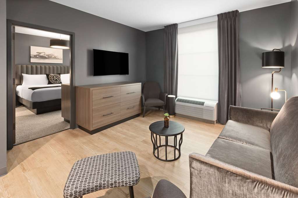 RIVERBEND HOTEL AND SUITES, TRADEMA-guestroom-Guest Room,Suite,On-Site.jpg