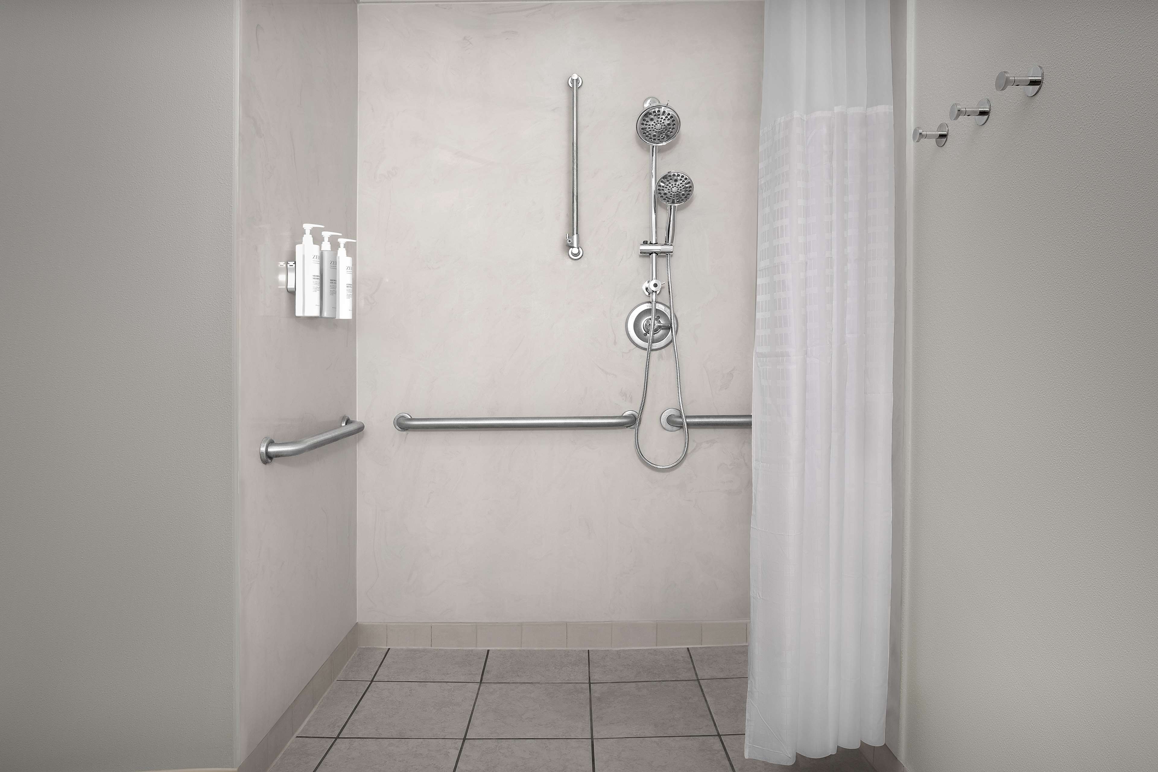 Spark by Hilton San Antonio Northwest near Six Flags Room Type - 1 KING MOBIL ACCESS RIS