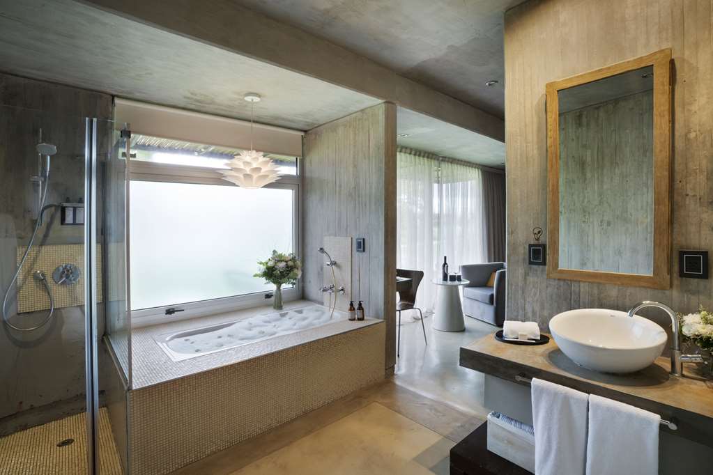 ENTRE CIELOS WINE AND WELLNESS-guestroom-Guest Room,Bathroom,On-Site.jpg
