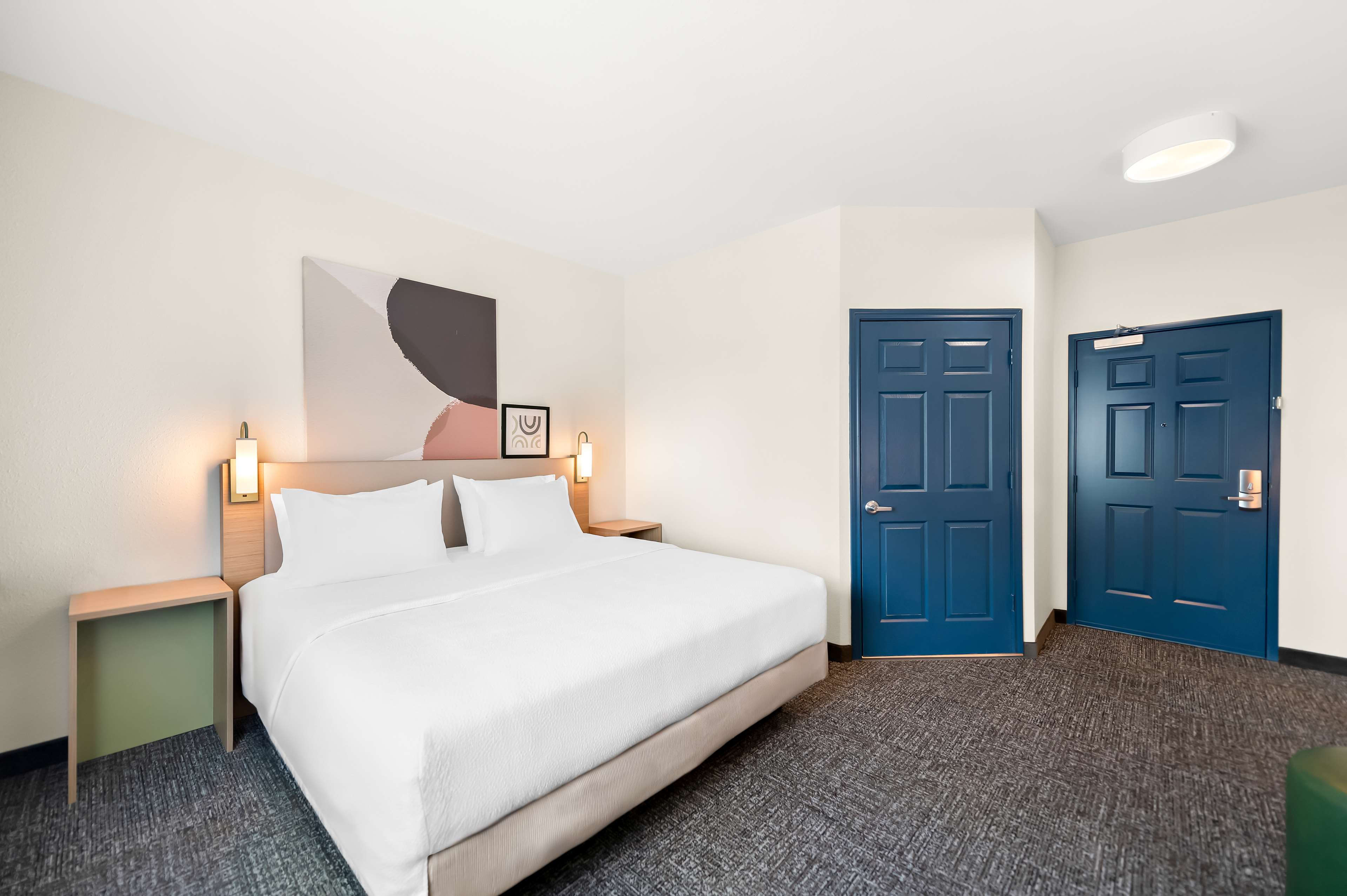 Spark by Hilton Longview Room Type - 1 KING BED
