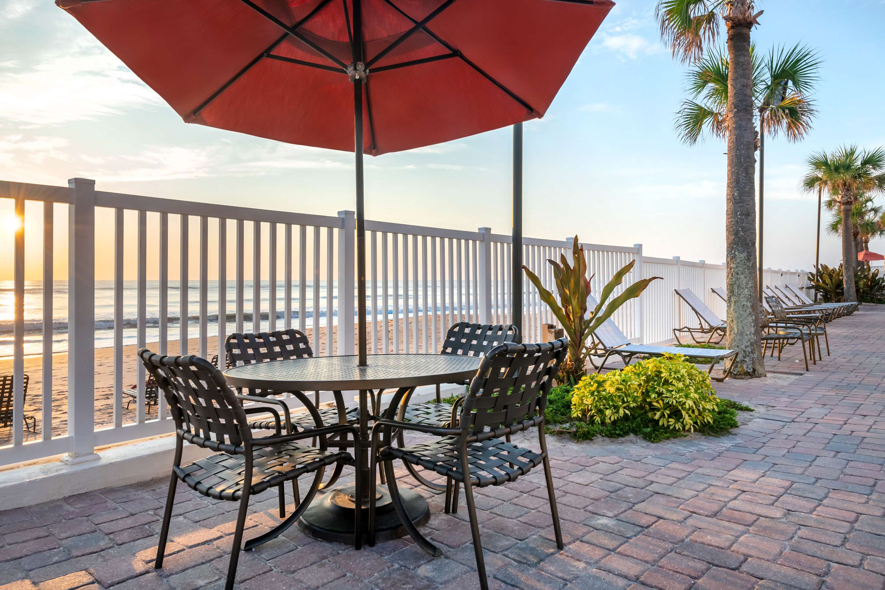 Exterior | Hilton Vacation Club The Cove on Ormond Beach