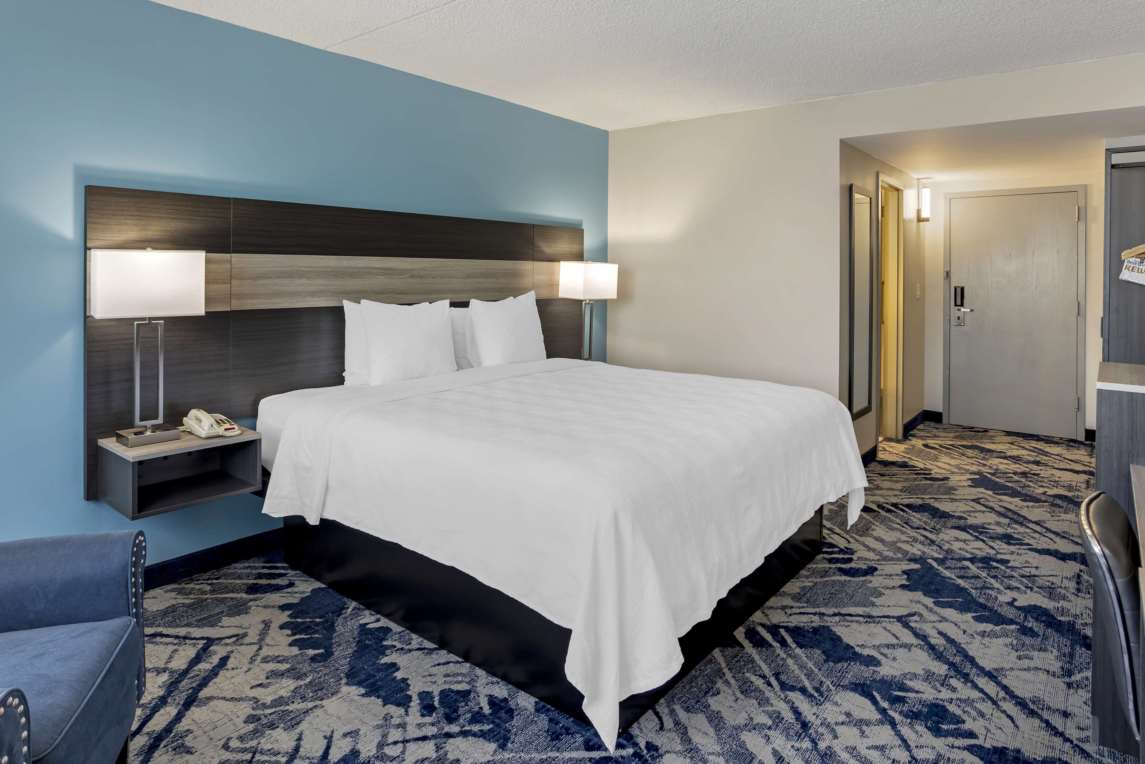 Best Western Rutgers University Hotel - Tap to explore photos