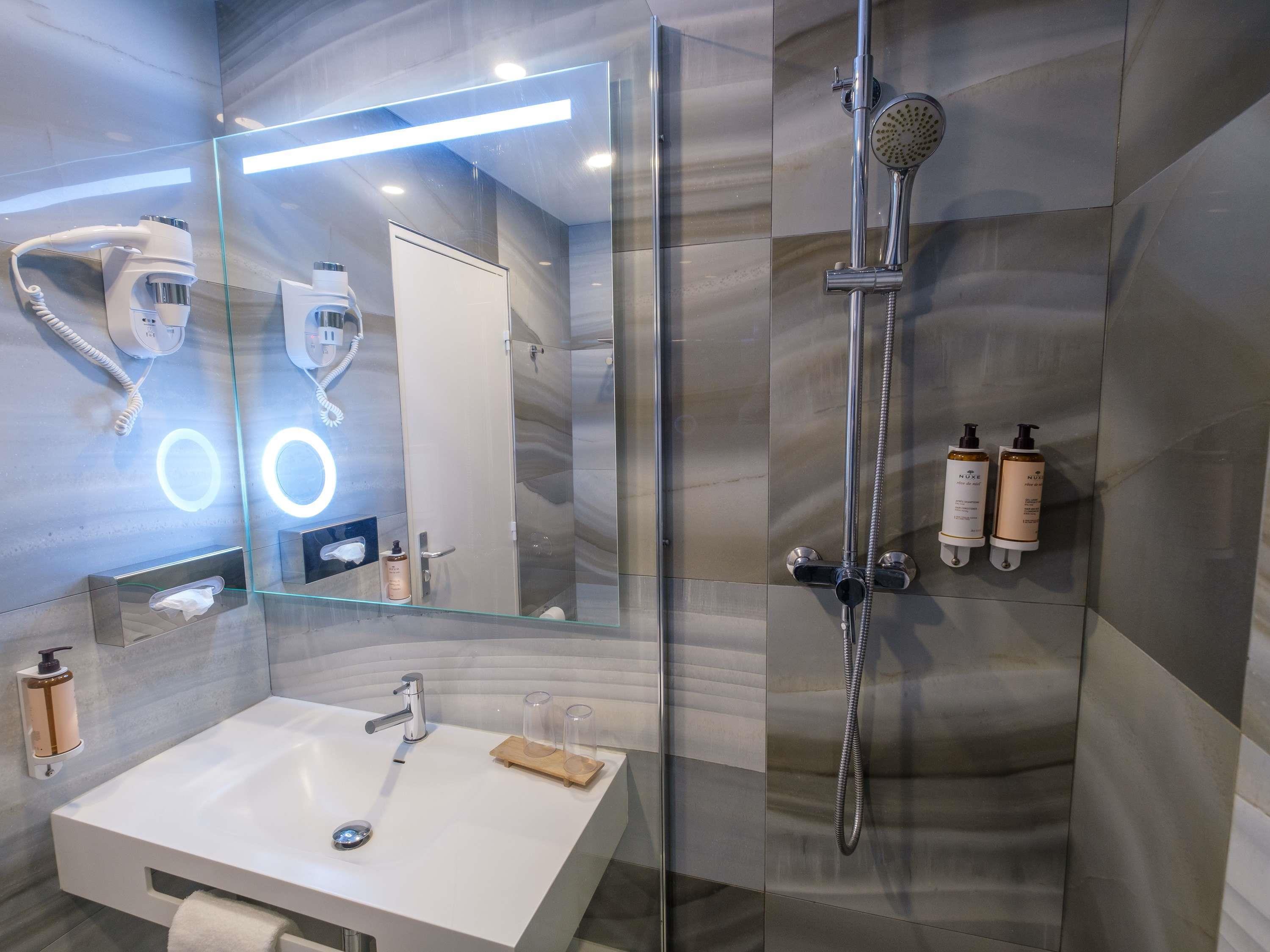 Mercure Paris Nanterre Room Type - Superior Room - 2 single beds