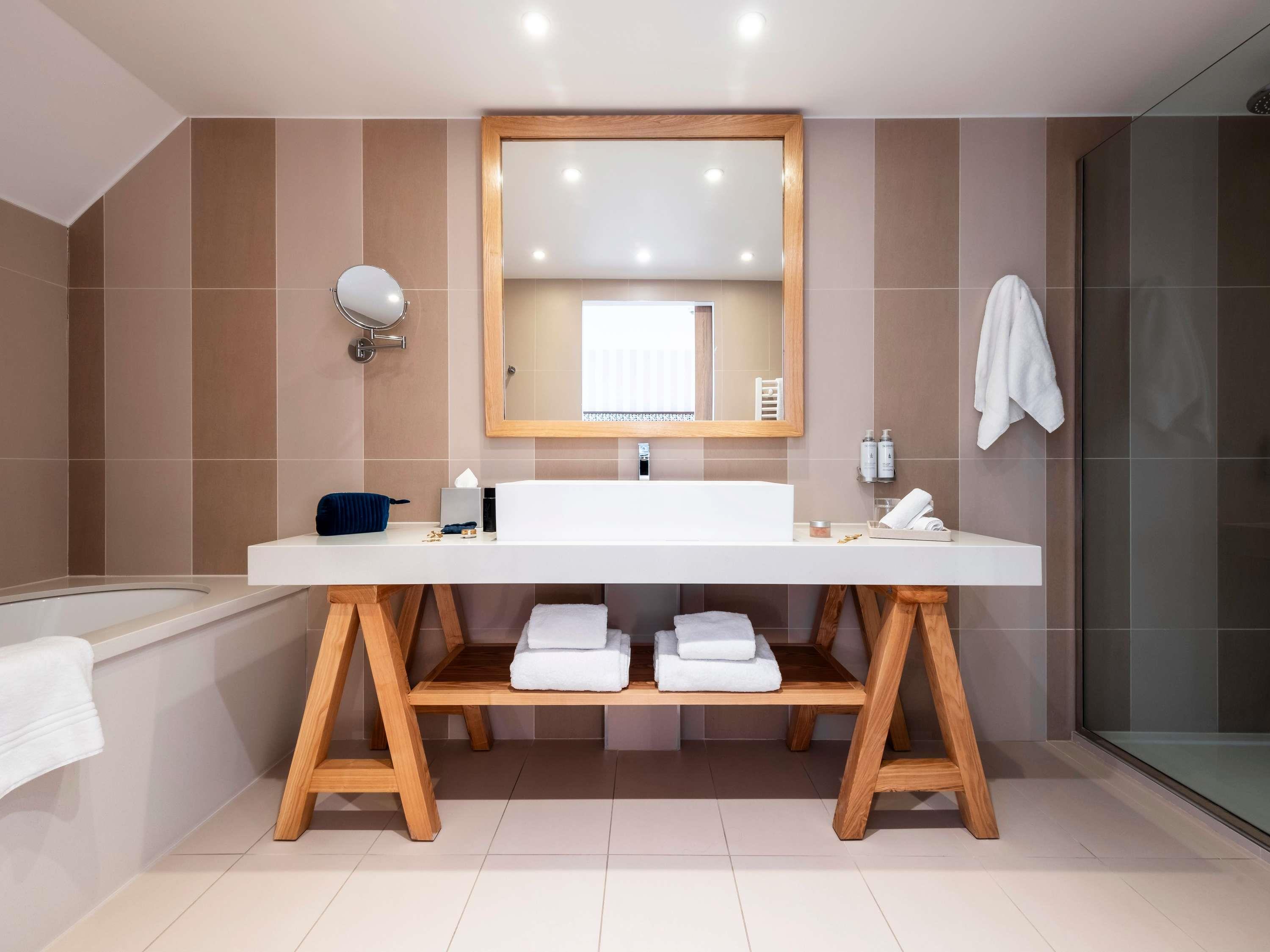 Hotel Castel Maintenon - Handwritten Collection Room Type - Privilege Room with 1 double bed