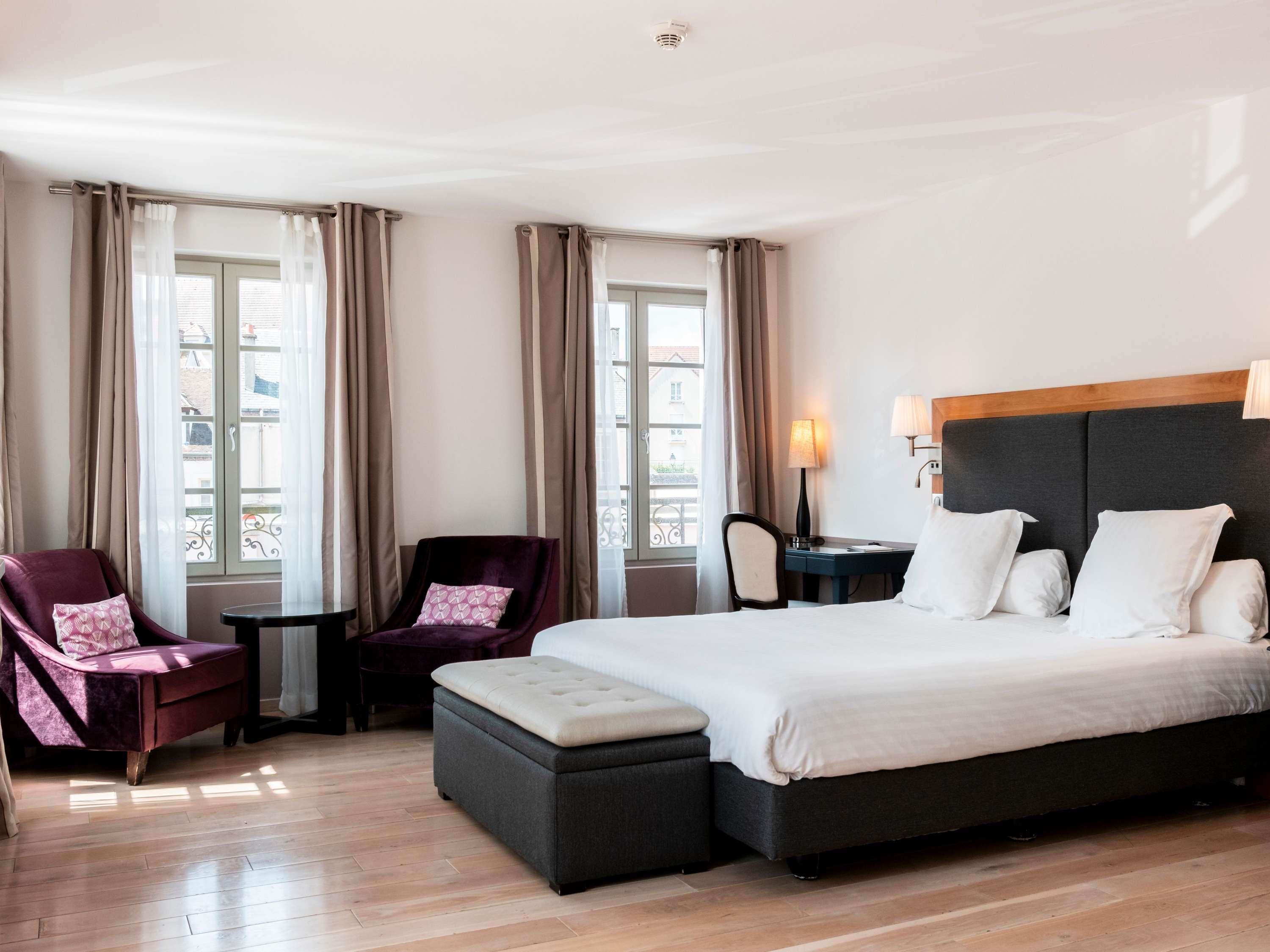 Hotel Castel Maintenon - Handwritten Collection Room Type - Superior Room with 1 double bed