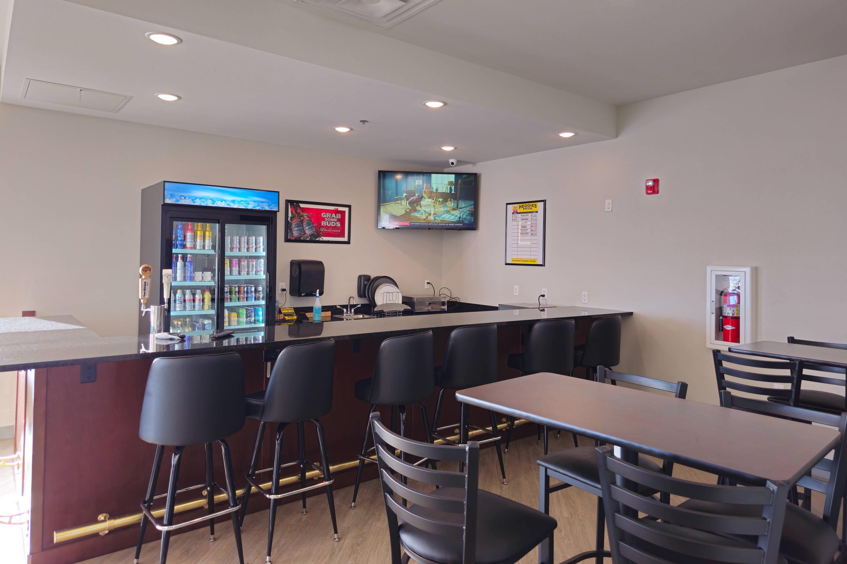 Hotel Lounge | Comfort Inn & Suites at Sanford Sports Complex