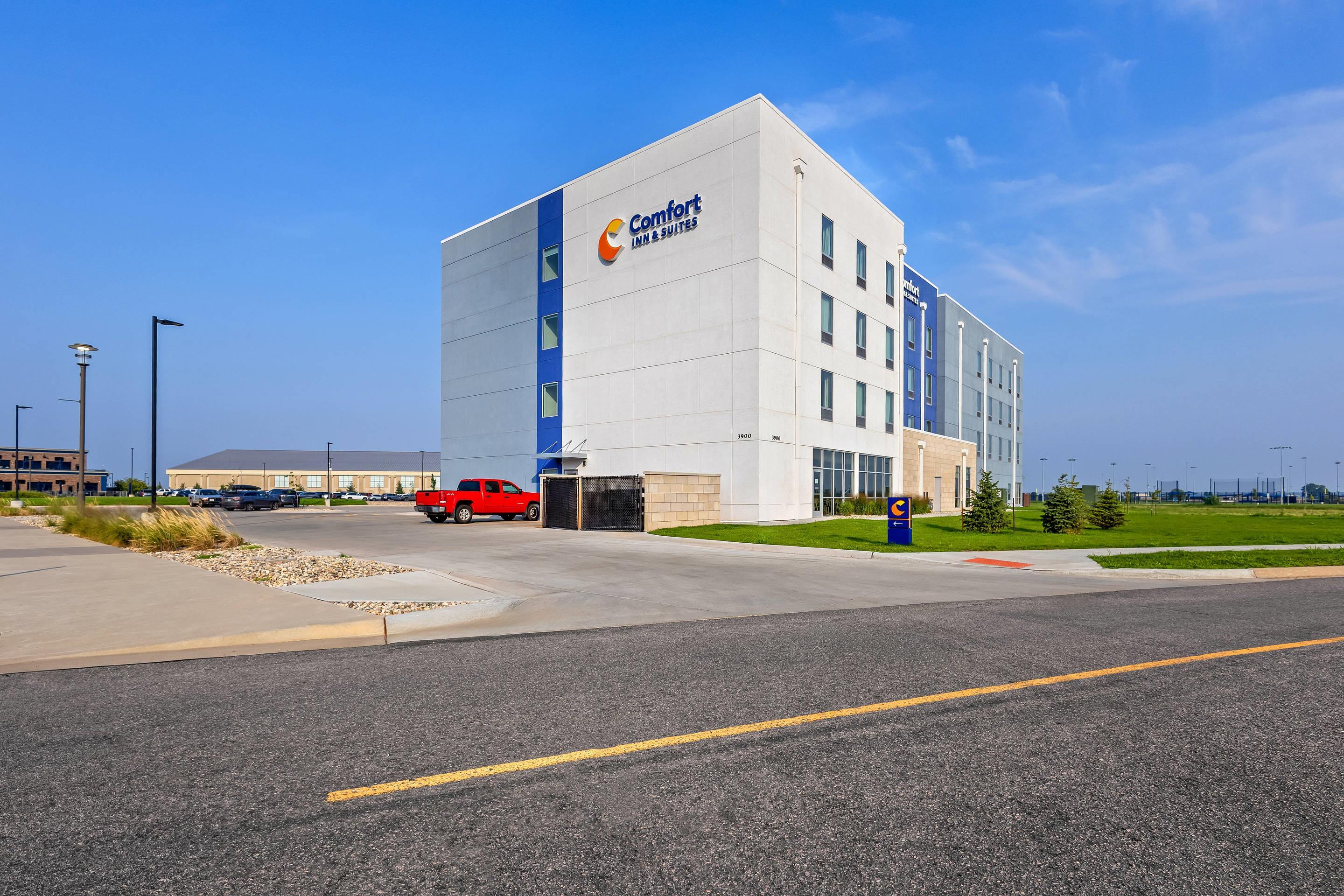 Hotel exterior | Comfort Inn & Suites at Sanford Sports Complex
