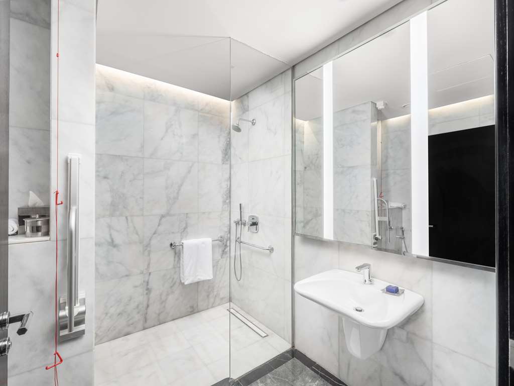 The Hotel Galleria Jeddah, Curio Collection by Hilton - Tap to explore photos