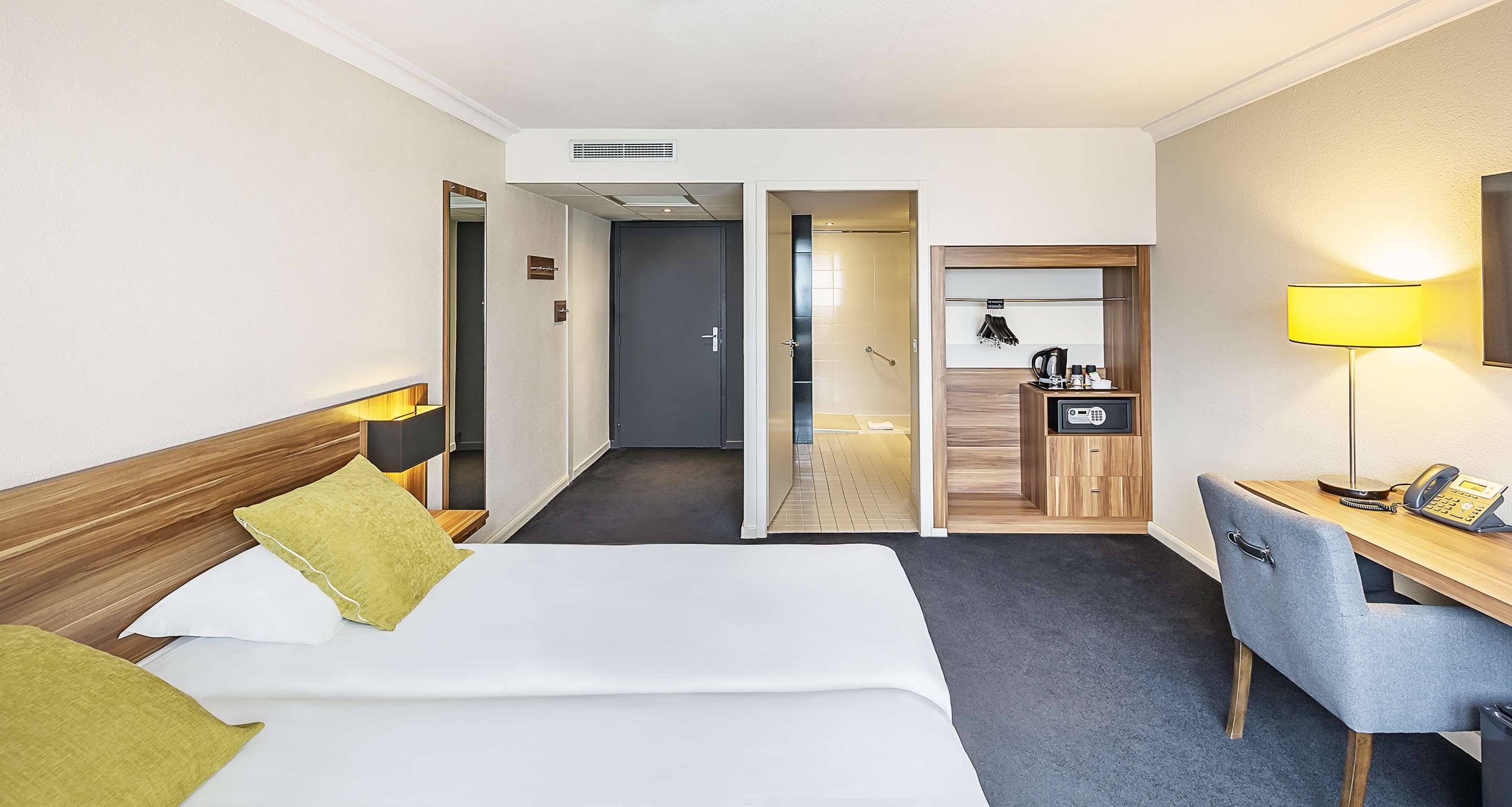 Best Western Hotel Atrium Valence - Tap to explore photos