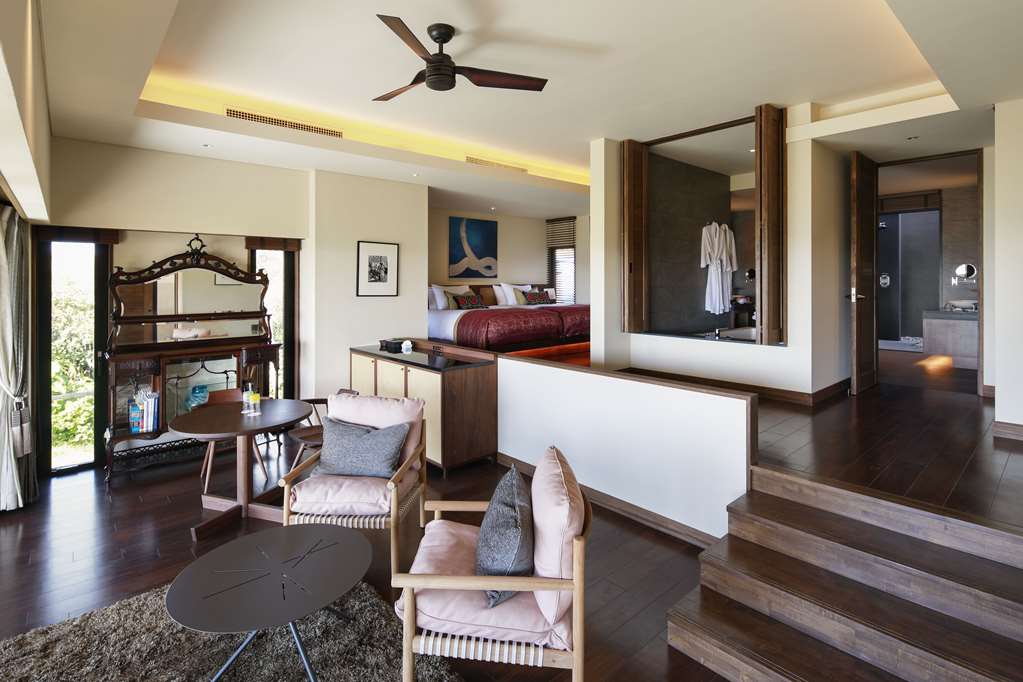 THE HIRAMATSU GINOZA-guestroom-Guest Room,On-Site.jpg