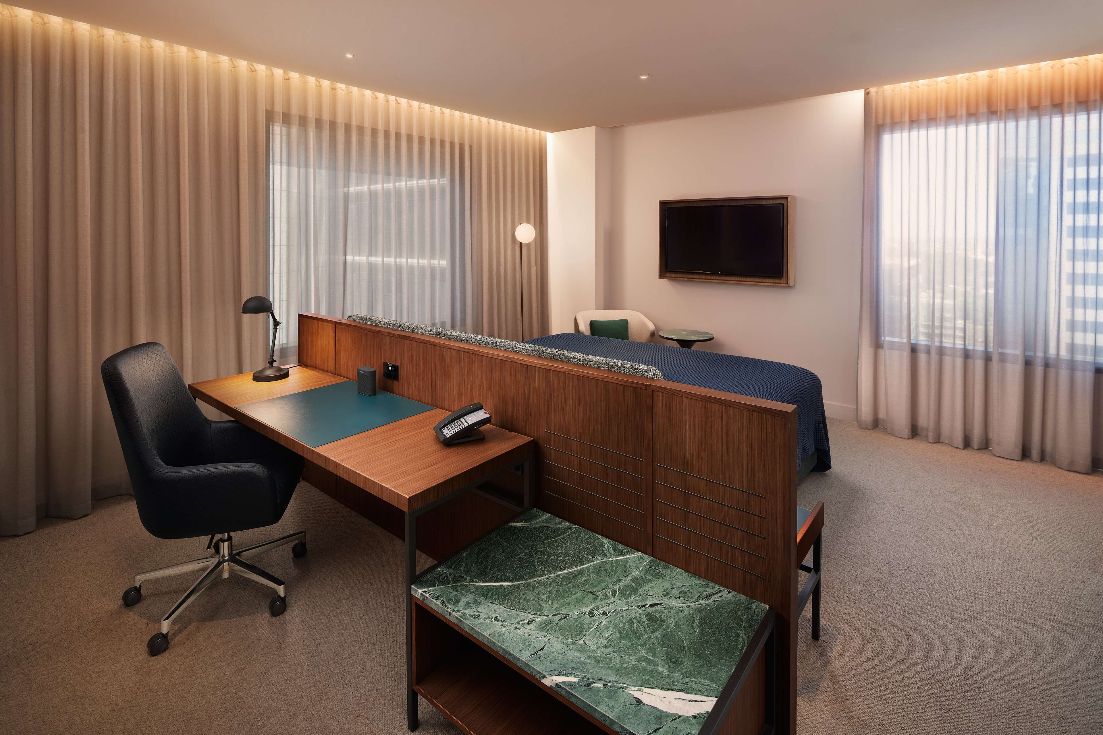 Next Hotel Melbourne, Curio Collection by Hilton Room Type - EXECUTIVE CLUB KING ROOM