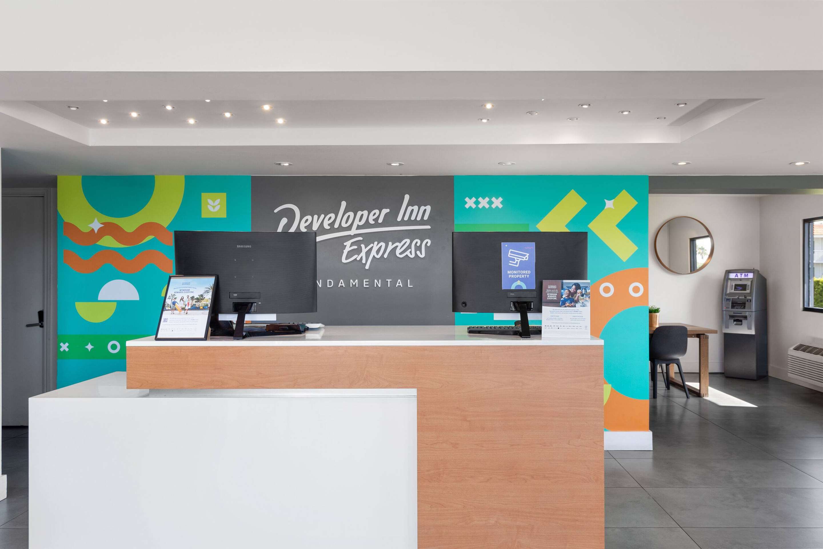Reception | Travelodge by Wyndham Orlando Lake Buena Vista South