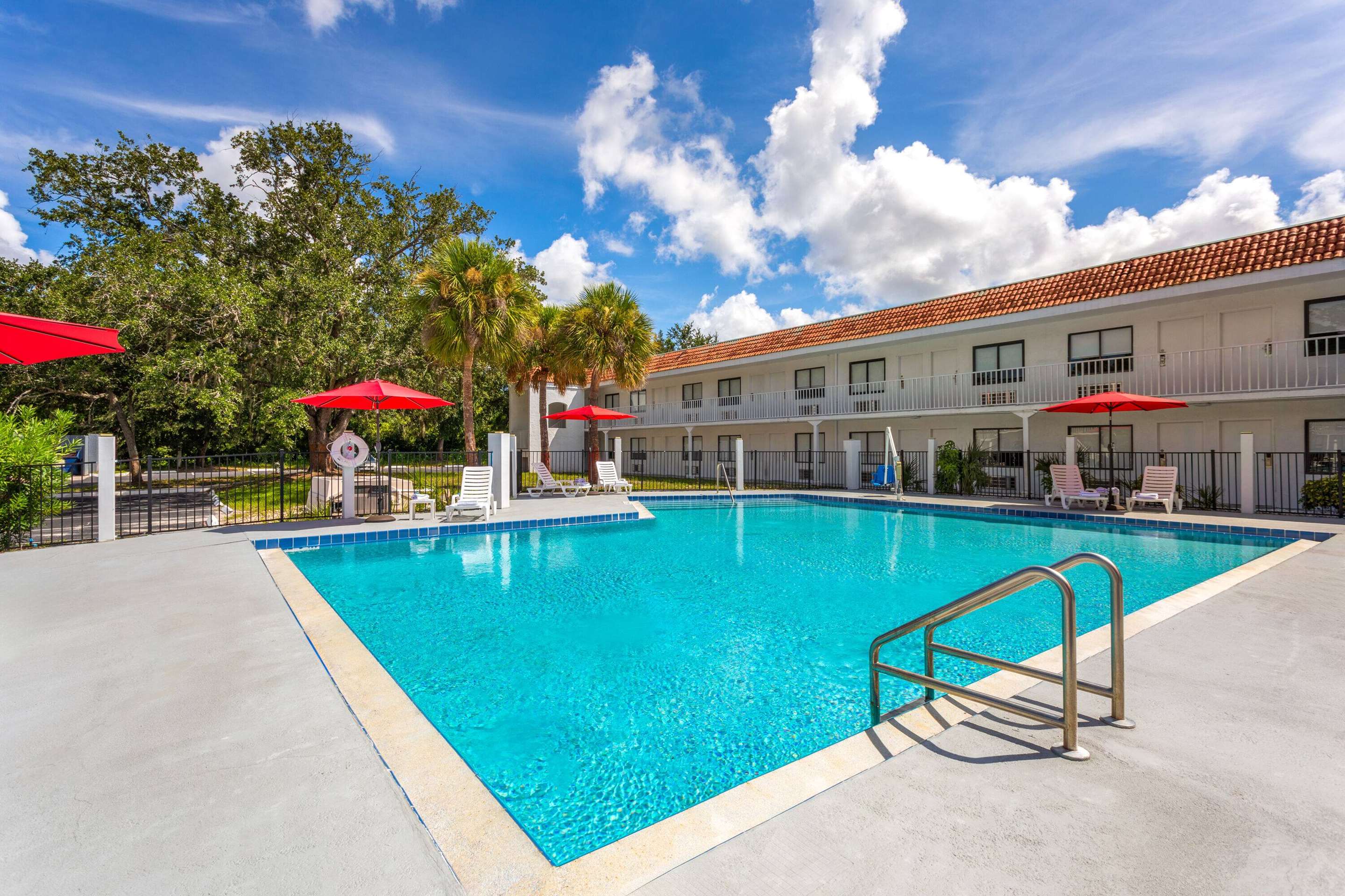 Pool - indoor | Travelodge by Wyndham Orlando Lake Buena Vista South