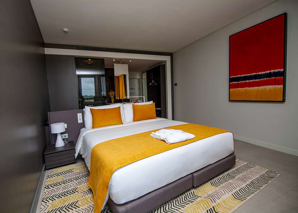 NOOM HOTEL ABIDJAN PLATEAU-guestroom-Guest Room,On-Site.jpg