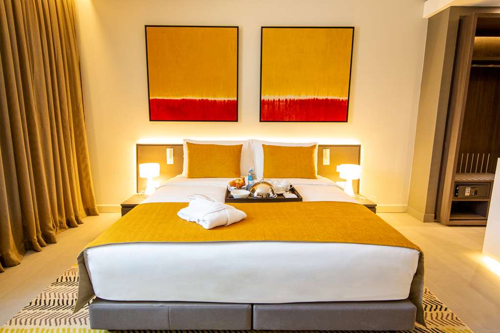 NOOM HOTEL ABIDJAN PLATEAU-guestroom-Guest Room,On-Site.jpg