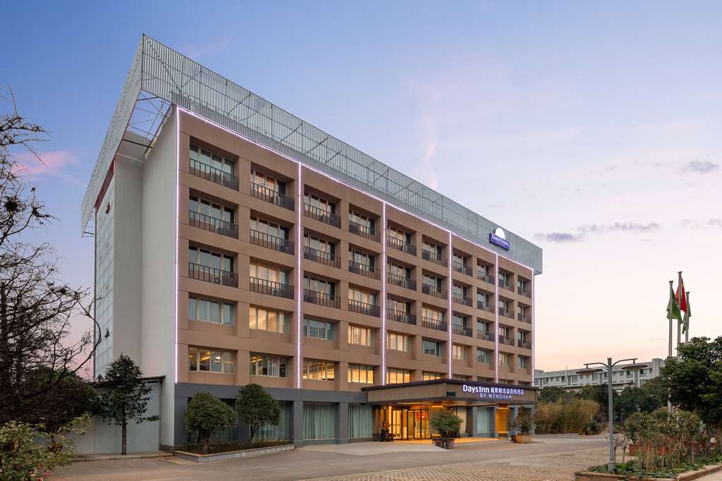 Days Inn by Wyndham Kunming Airport