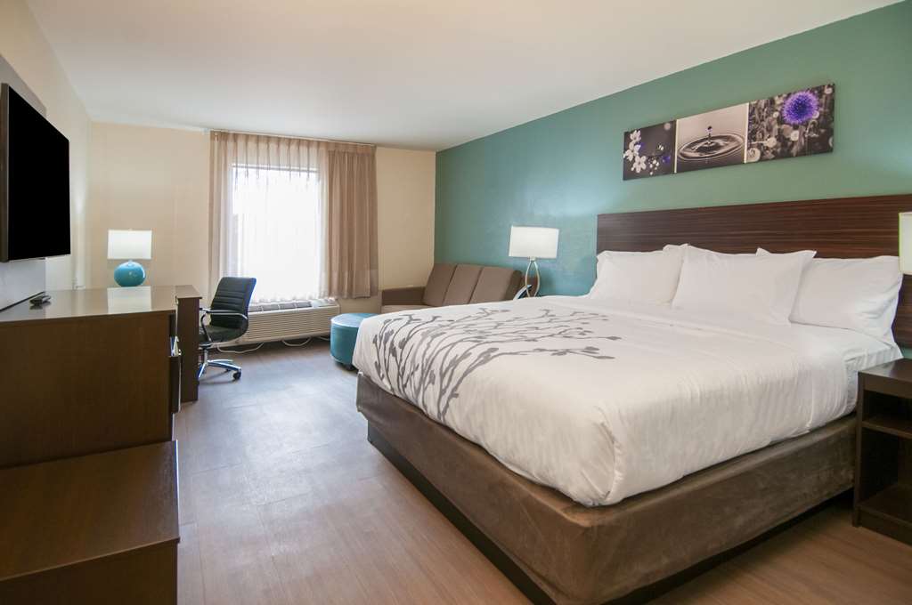 SLEEP INN AND SUITES TUSCALOOSA-guestroom-Guest Room,On-Site.jpg