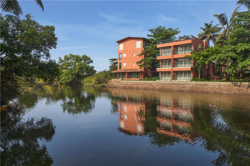 Mandrem Beach Resort, Radisson Individ.