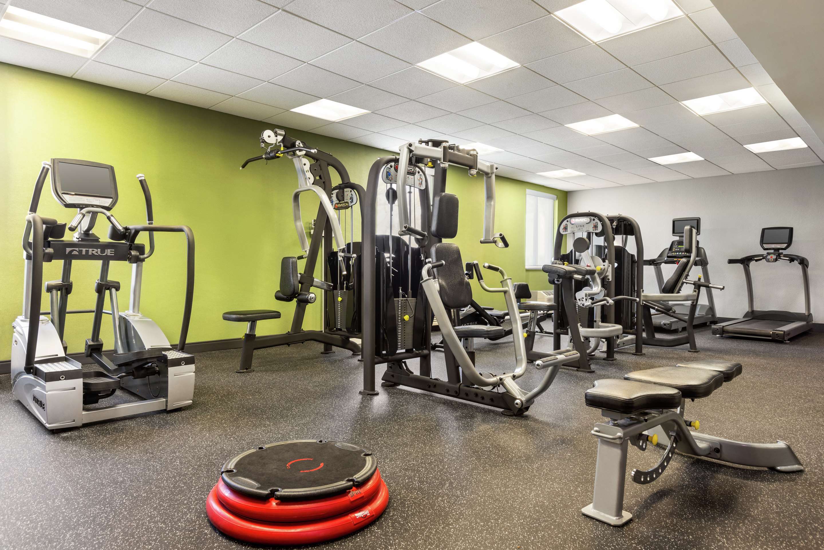 Health club fitness center gym | Spark by Hilton Germantown Washington DC North