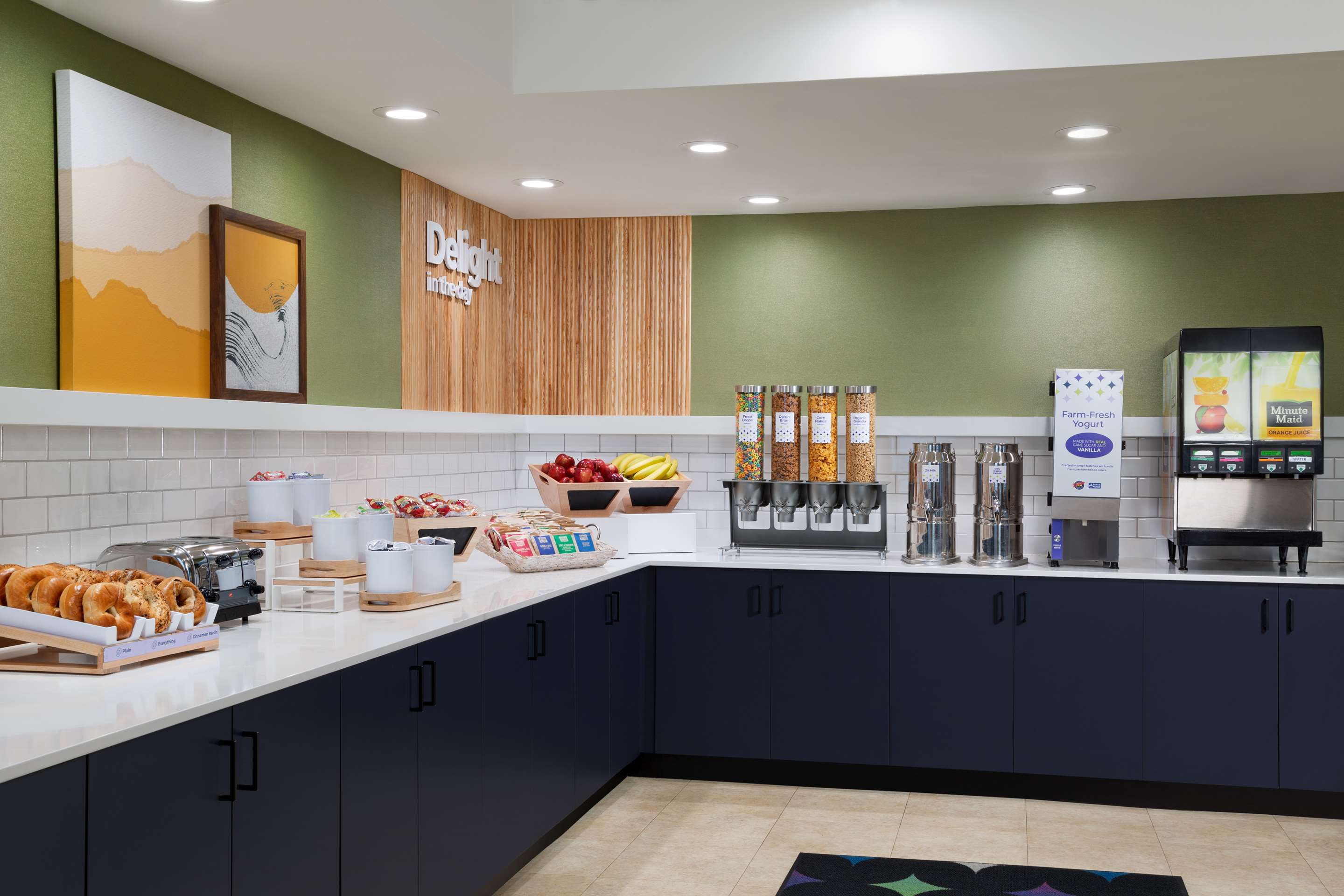 Breakfast Area | Spark by Hilton Germantown Washington DC North