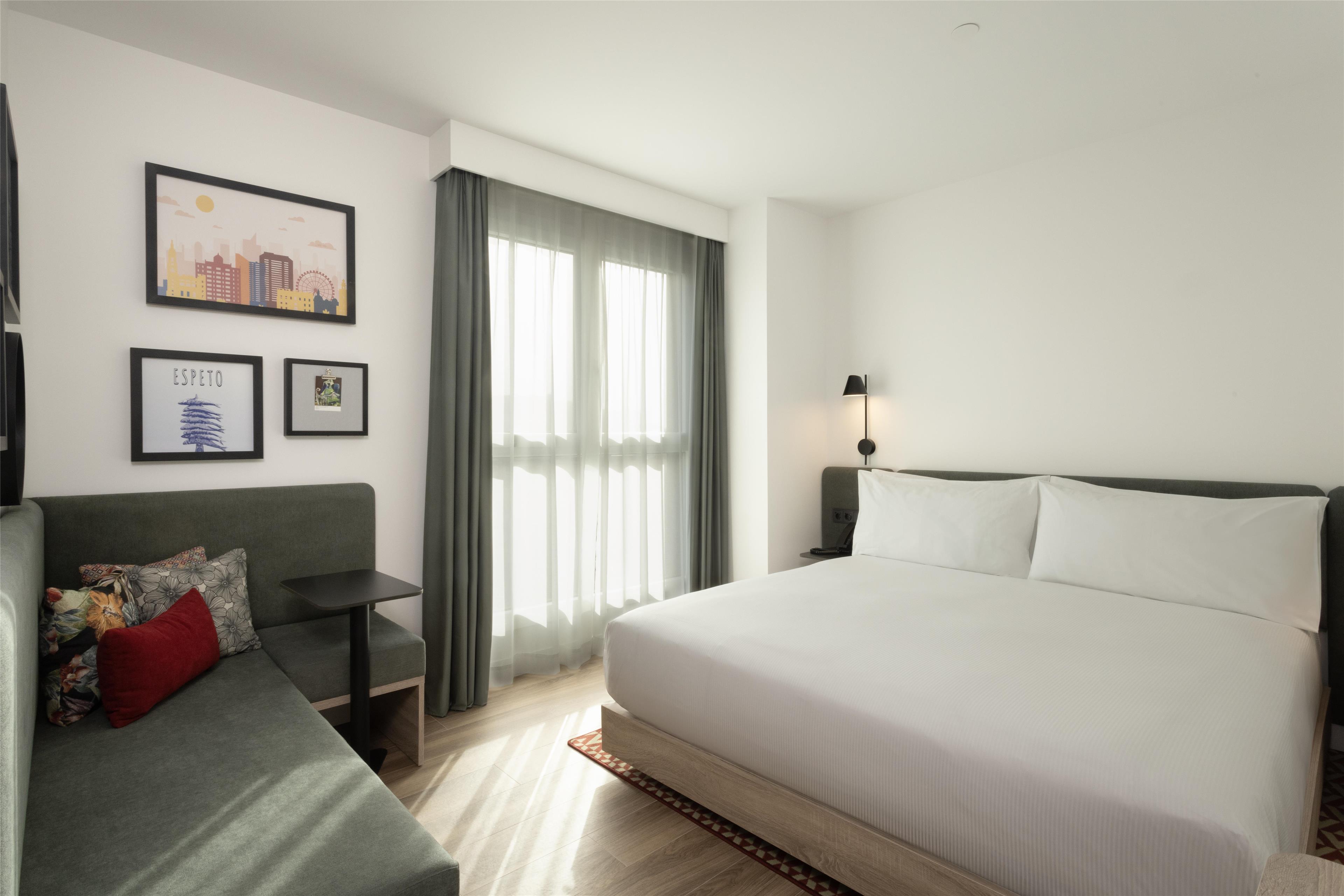 Hampton by Hilton Malaga Martiricos Room Type - KING ROOM