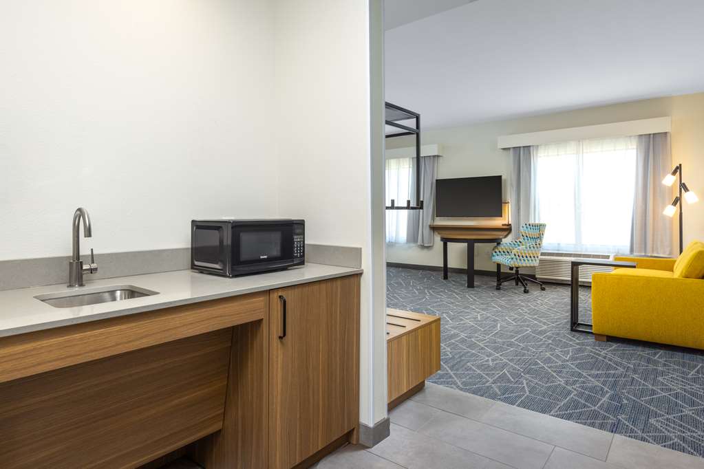 Hampton Inn & Suites by Hilton Cottonwood - Tap to explore photos