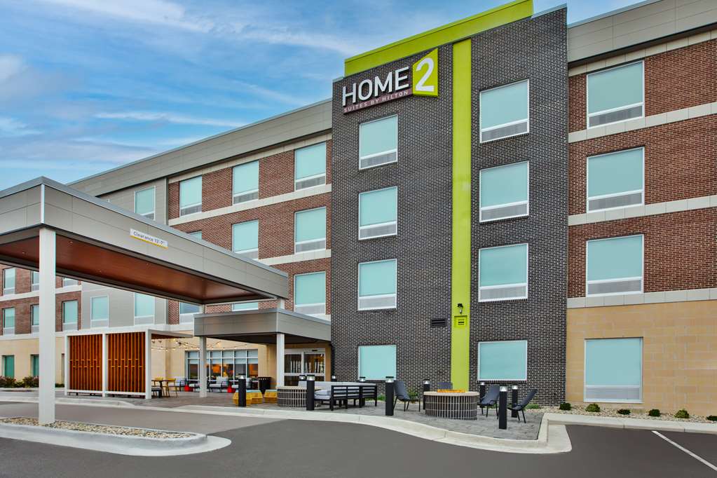Home2 Suites by Hilton Grand Rapids NE