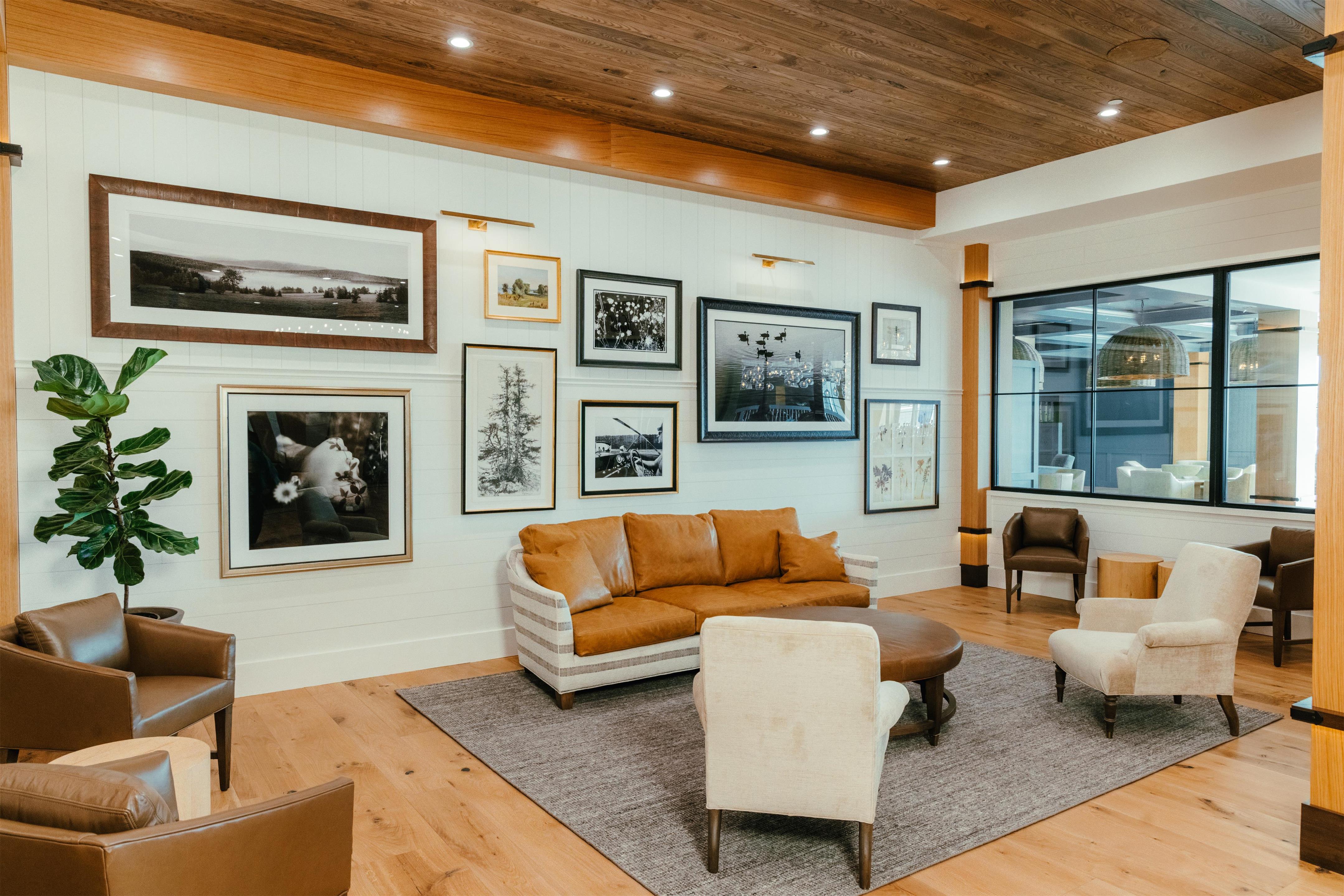 Lobby | Skaneateles Fields Resort & Spa, Curio Collection By Hilton