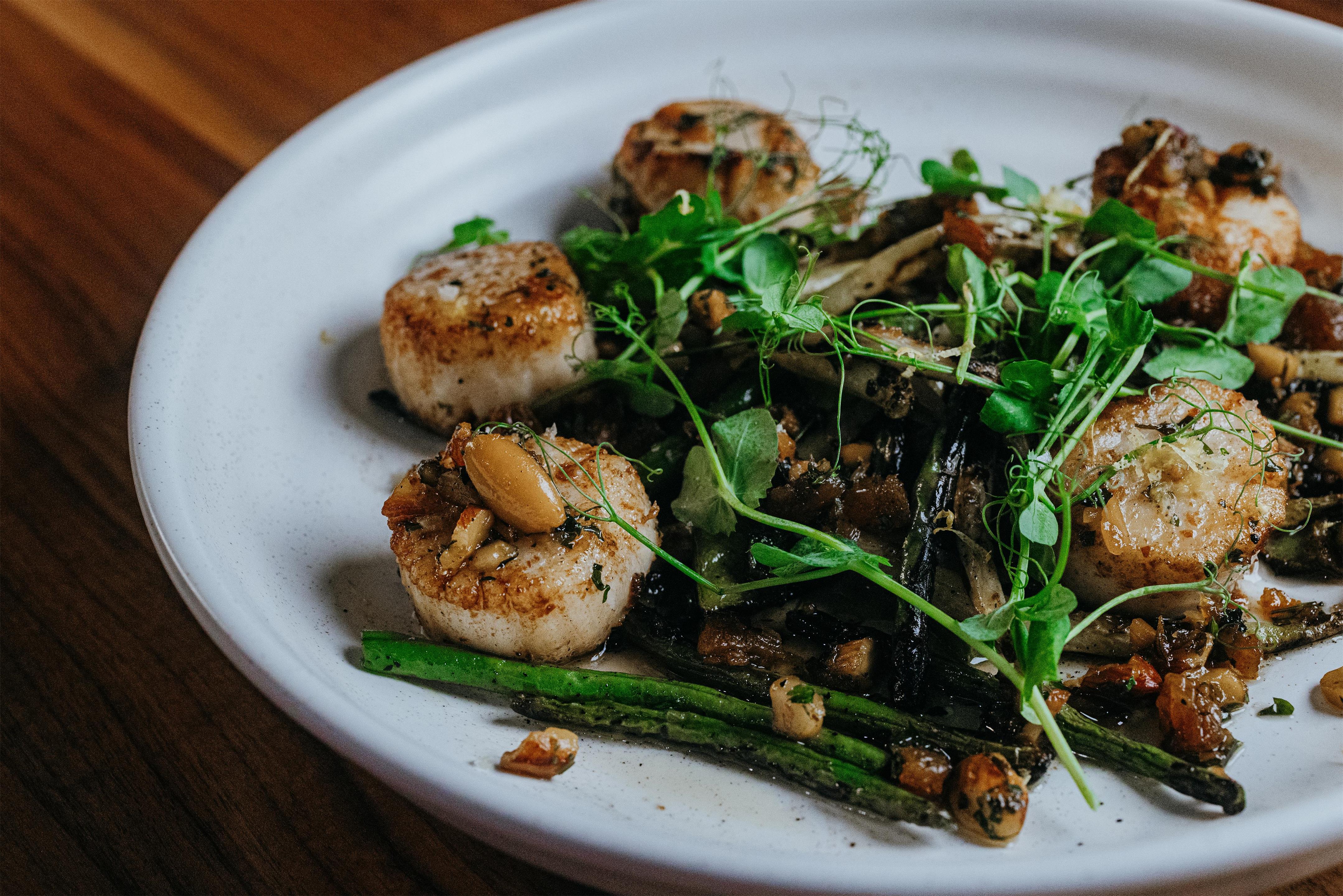 Restaurant | Skaneateles Fields Resort & Spa, Curio Collection By Hilton