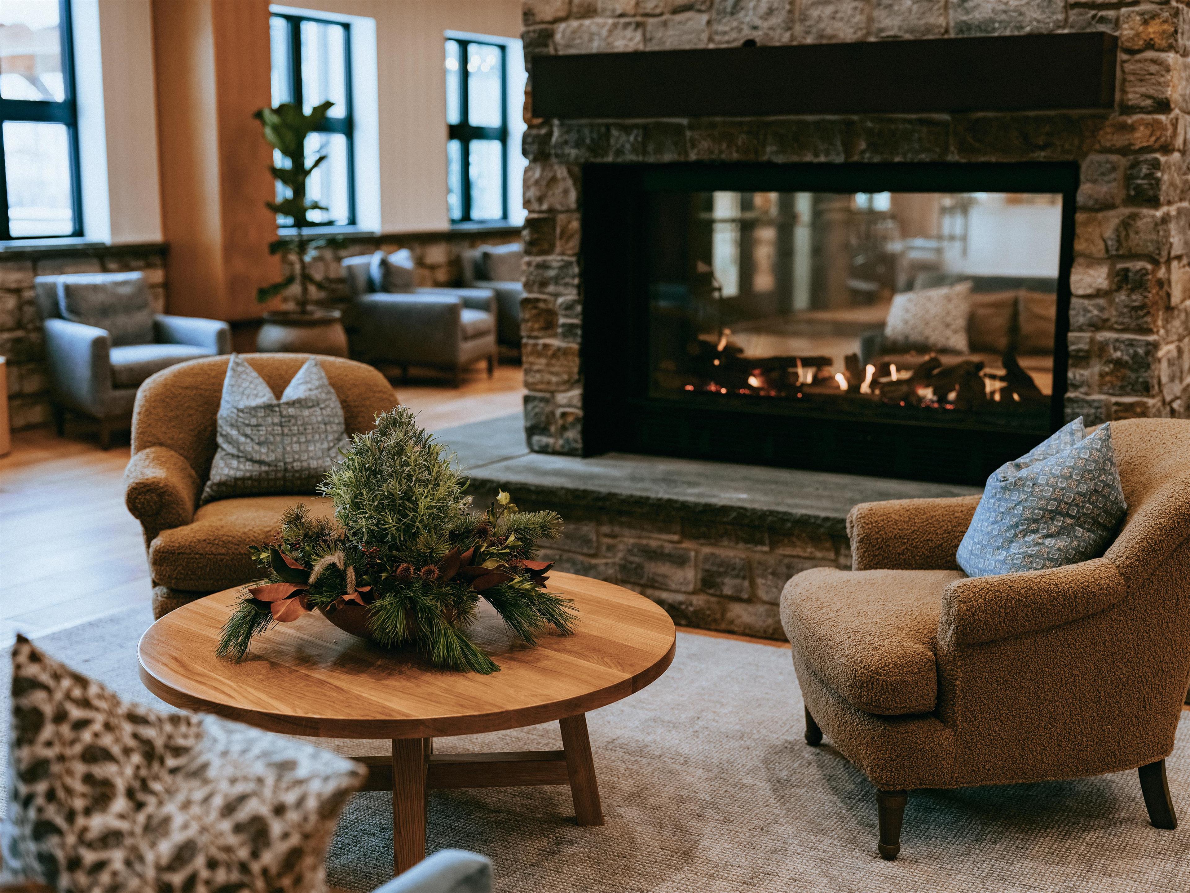 Lobby | Skaneateles Fields Resort & Spa, Curio Collection By Hilton