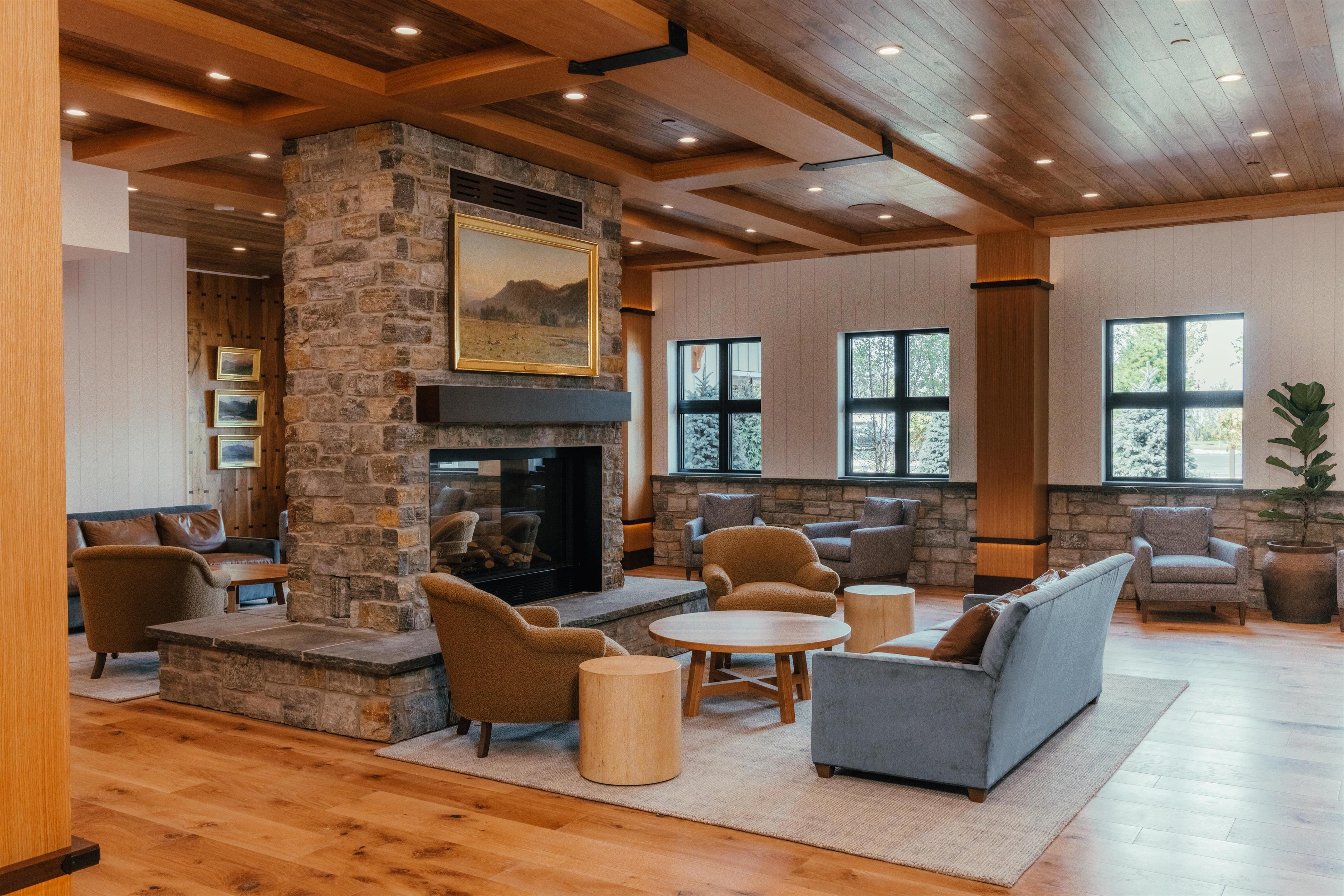 Lobby | Skaneateles Fields Resort & Spa, Curio Collection By Hilton