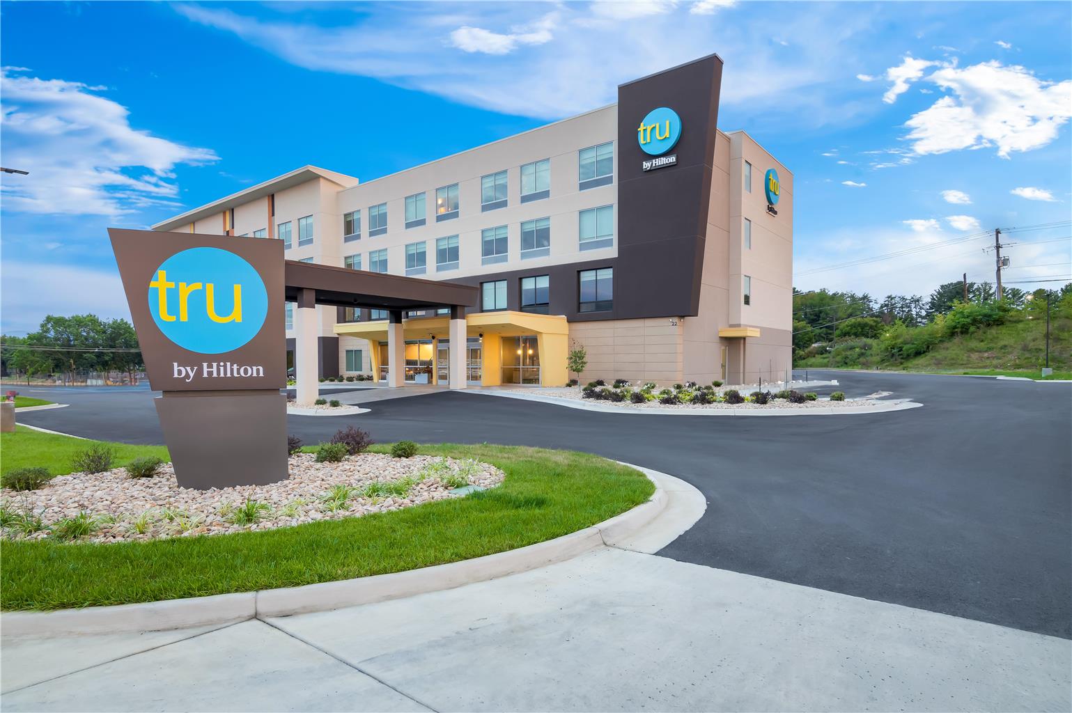 Tru by Hilton Lexington